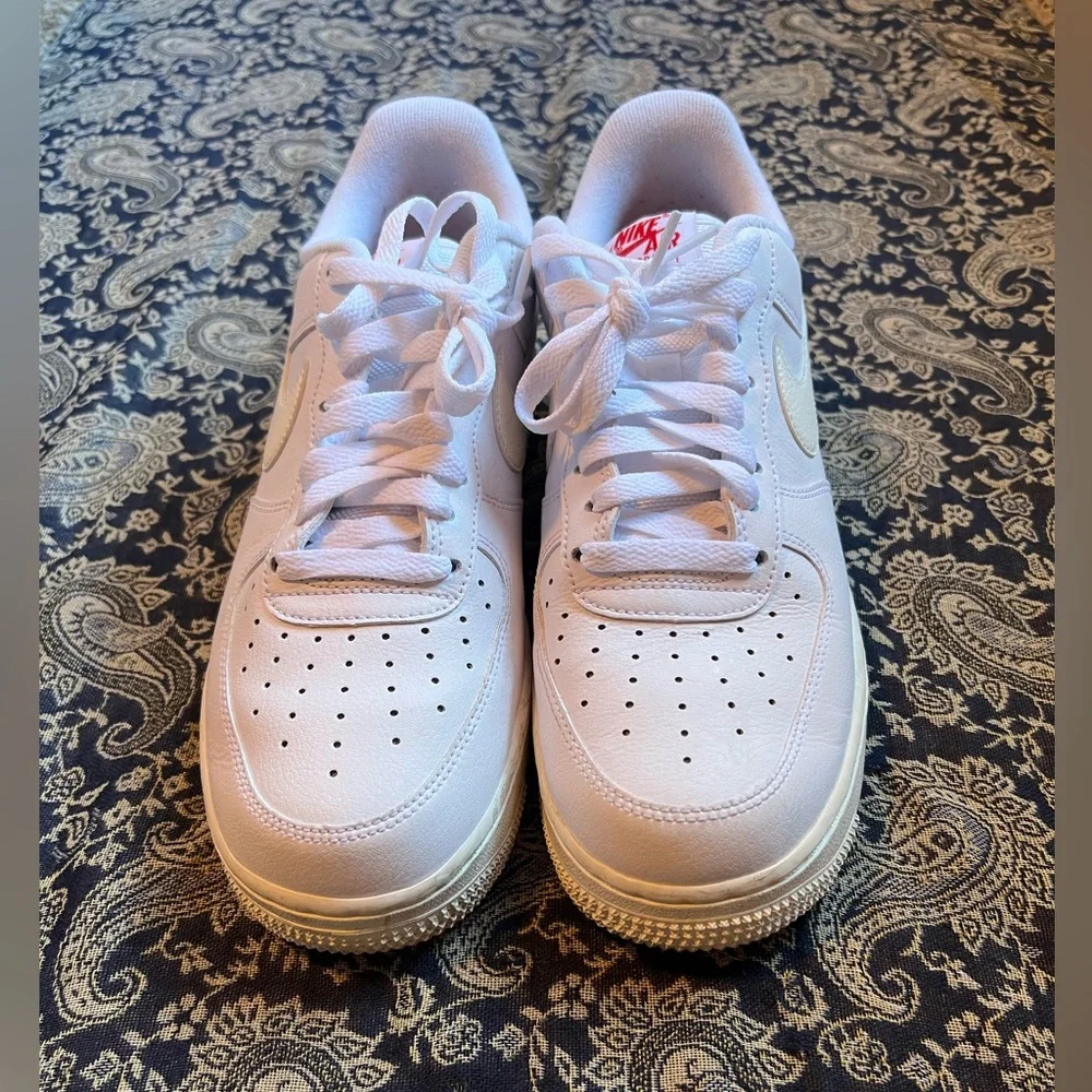 Nike Air Force 1 Lows- Valentine’s Day Edition - Picture 4 of 4